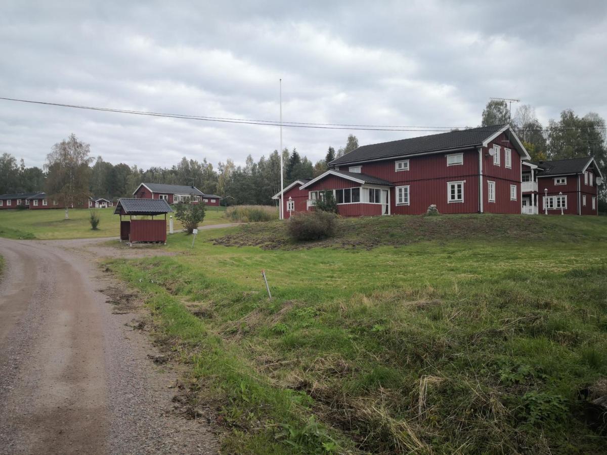 Romme Stugby Hotel Borlänge Buitenkant foto