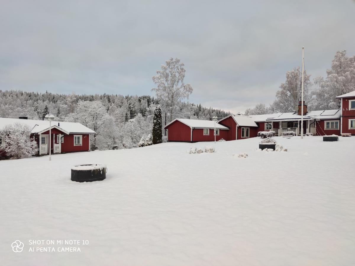 Romme Stugby Hotel Borlänge Buitenkant foto